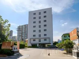 Collection O Siam Privi Hotel