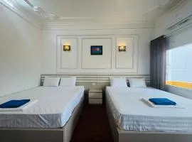 Sword Lake hostel