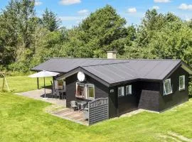 5 person holiday home in Løkken-By Traum