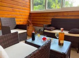 Appartement spacieux à Sainte-Rose, 70 m² avec jardin