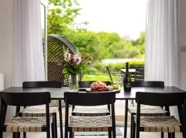 Luxury apartment with spa access on a nature reserve Goldeneye HM107
