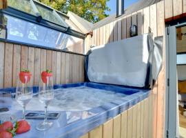 The Lookers Legacy, ξενοδοχείο σε Stone