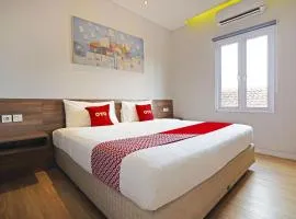 OYO 94729 Regia Dago