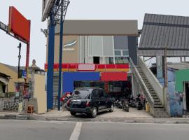 OYO 94732 D River Cihampelas, хотел в Бандунг