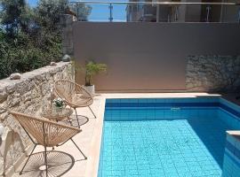 Relax Private Pool House, hotel in Maleme