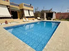 Villa Privée avec Piscine et Calme Absolu