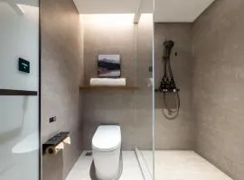 Atour Hotel Suzhou Jinji Lake East Park High-Speed Rail Station