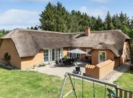 Lovely Home In Ulfborg With Wifi