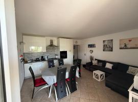 Apartmani Ivanić, khách sạn ở Lopar
