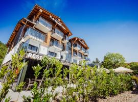 Nourt Rooms & Kitchen，卡爾帕奇的滑雪度假村