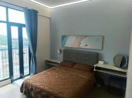 C&S BaySuites Homestay