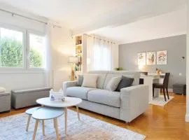 Les Capucines - Appt proche Talensac avec parking