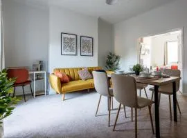 2 Bed Home Near Darlington Centre Small Driveway