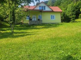 Три смерічки, hotell i Beloberëzka