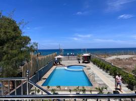 Villa Bella 3 Beach Resort, готель 