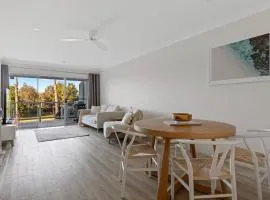 2BDR Beachside Bliss in Wamberal
