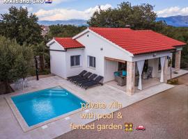 Villa Nevera, hotel u Omišlju
