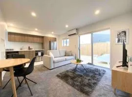 Fabulous townhouse in Christchurch centre