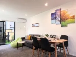 Premium Location 2beds2bath on Madras
