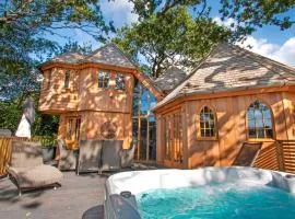 Silvertree House
