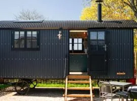 BaaNone Shepherds Hut