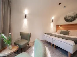 Kaamos Lodge