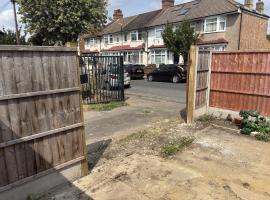 Streatham Rooms, villa in London