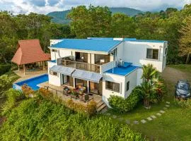 Casa Unicornio Azul