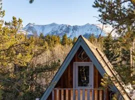 The Catamount Coze House