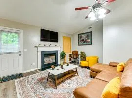 1 Mi to ECU Hospital Greenville Home with Yard!
