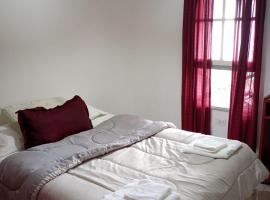 Finca las Azaleas, villa en Posadas