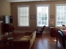 Large Historic Downtown Loft Front