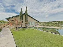 Lakefront Gem: Private Dock Access and Expansive Hill Country Views