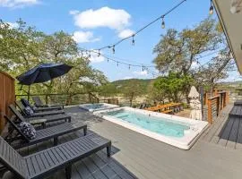 Secluded Hill Country Getaway: Hot Tub, Swim Spa and Beautiful Views