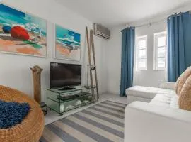 Beach And Mountain Apartment