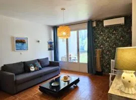 Studio bleu Bandol 10 min de la gare !