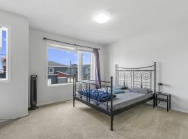 Private Master Bed Room A, hotel in Edmonton