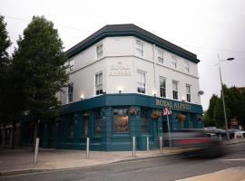 The Royal Alfred - Opposite Central Train Station, hotel in Saint Helens