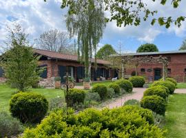 Hof Himmelgrün, Hotel in Saal