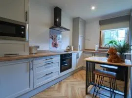 Luxury Old Town Apartment just a 5 Minute Walk to Stirling Castle