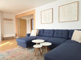 Apartment for 5, close to Zurich and Luzern, free private parking, alojamiento con cocina en Wohlen