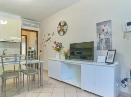 App 8 Accogliente Bilocale con Giardino