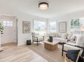 Elegant 4BR Deck & Office