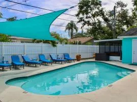 Largo Family Oasis Private Pool and Hot Tub!