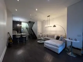 Luxury 2-Story loft in downtown