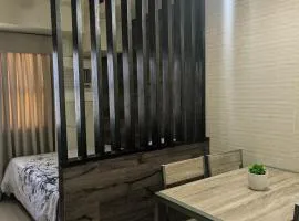30T1 Chic Corners by Leo, Studio Unit, Horizons 101