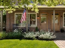 Cascade Cottage in Pine Meadows for 6