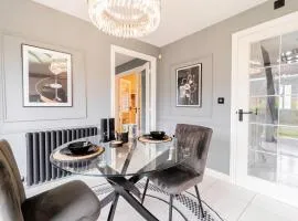 Three Bedroom Birmingham Stay Free Parking Perfect for Families Travellers Professionals M6