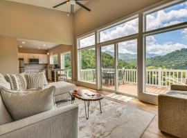 Hike and Ski Mtn-View Retreat in Maggie Valley!, hotel i Maggie Valley