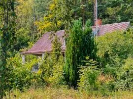 Amazing Home In Väversunda With Wifi